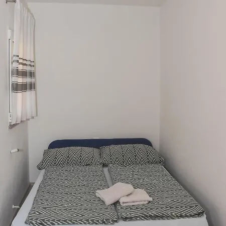 Apartament Damir For 8 Labin-rabac Santalezi