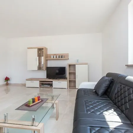 Damir For 8 Labin-rabac Santalezi