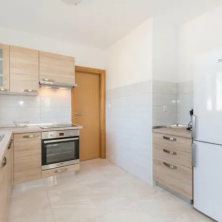 Damir For 8 Labin-rabac * Santalezi