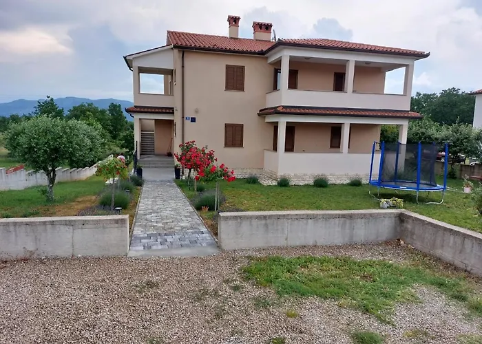 Apartment Damir For 8 Labin-rabac Santalezi