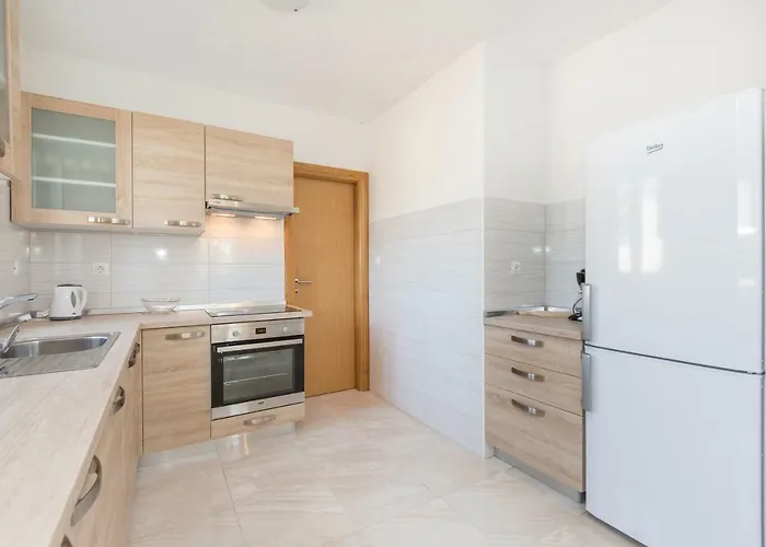 Damir For 8 Labin-rabac * Santalezi