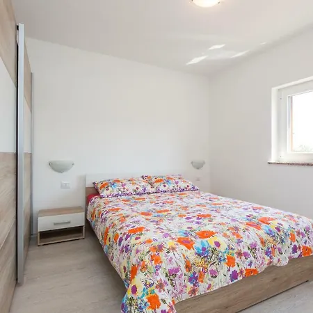 Daire Damir For 8 Labin-rabac *