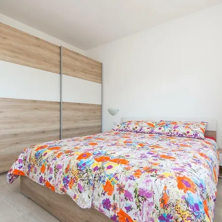 Daire Damir For 8 Labin-rabac